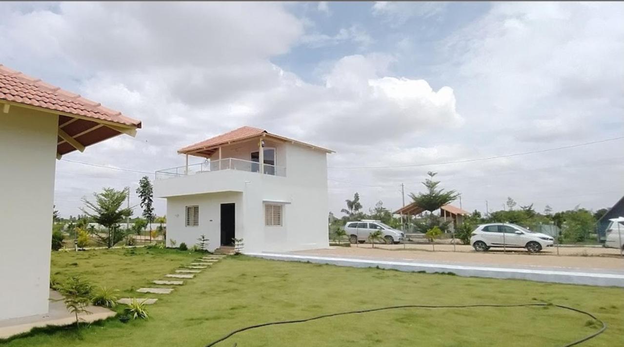 Green Woods Resort Anantapur Exterior foto