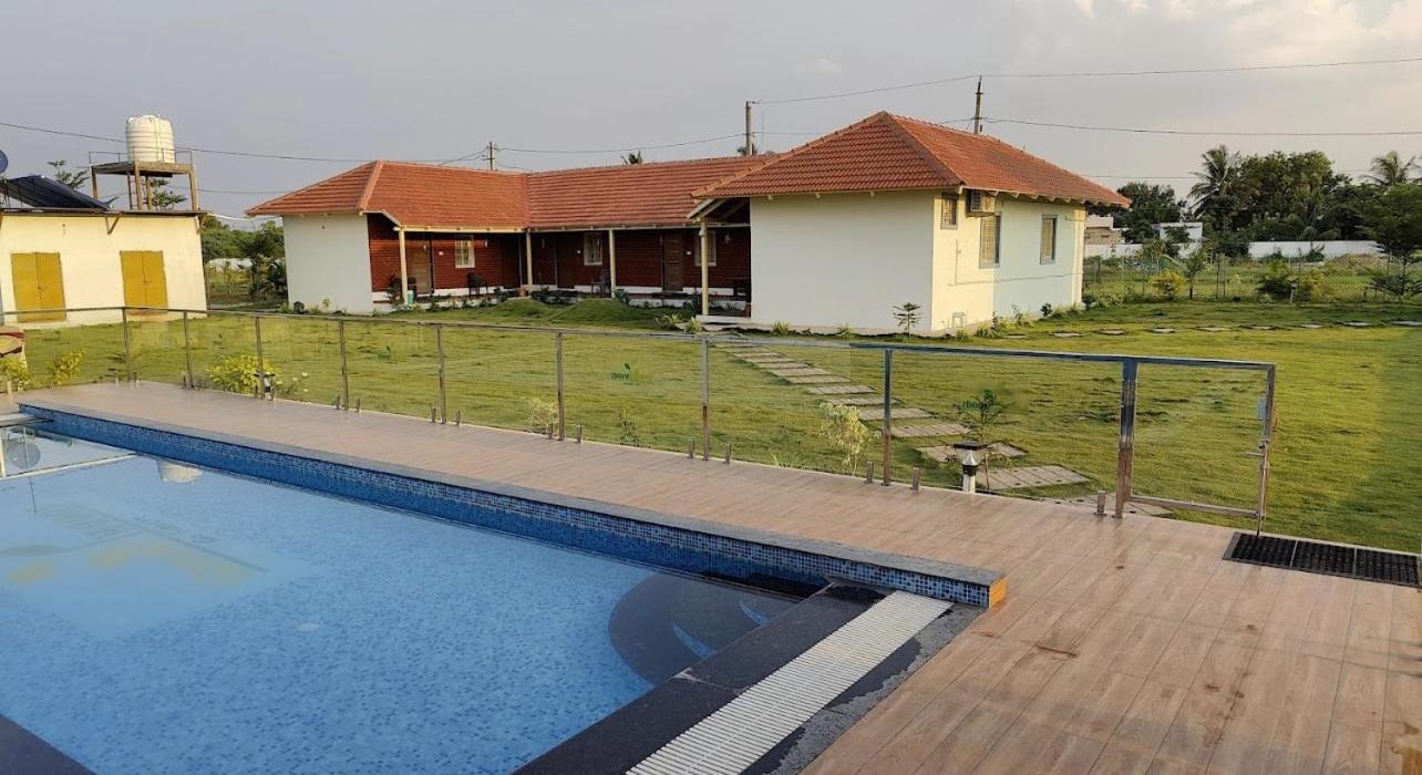 Green Woods Resort Anantapur Exterior foto